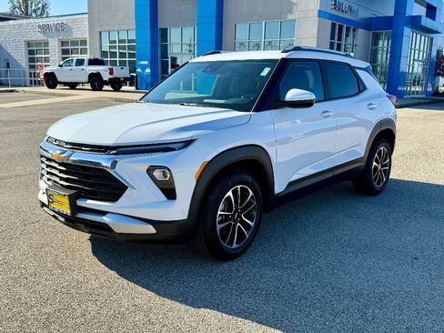 New 2025 Chevrolet TrailBlazer LT w/ Convenience Package image 8