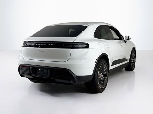 Certified 2025 Porsche Macan Electric RWD image 5