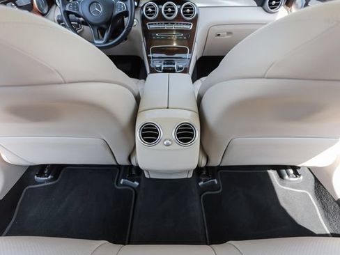 Used 2016 Mercedes-Benz GLC 300 4MATIC image 29