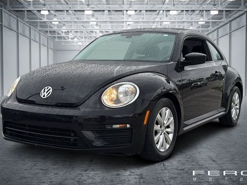 Used 2017 Volkswagen Beetle 1.8T S image 1