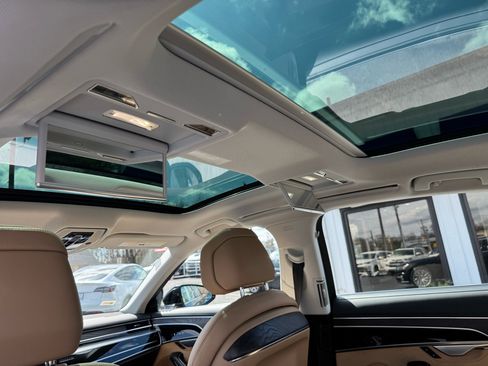 Used 2021 Audi A8 L 3.0T w/ Executive Plus Package image 21