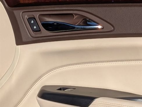 Used 2015 Cadillac SRX Luxury w/ Driver Awareness Package image 30