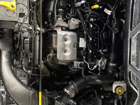 Used 2021 Ford EcoSport SE w/ SE Convenience Package image 24