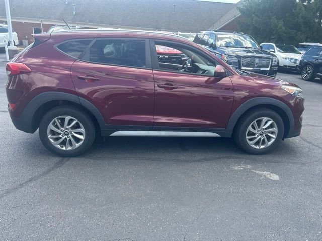 Used 2017 Hyundai Tucson SE w/ SE Popular Package 02 FWD image 9