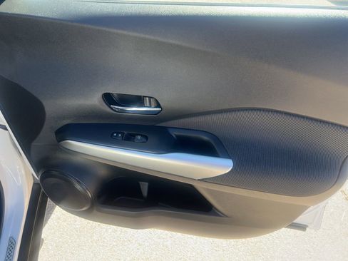 Used 2019 Nissan Kicks SV image 21