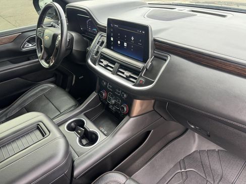 Used 2022 Chevrolet Suburban High Country AWD/4WD image 20