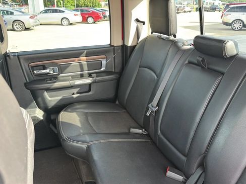 Used 2017 RAM 1500 Laramie AWD/4WD image 40