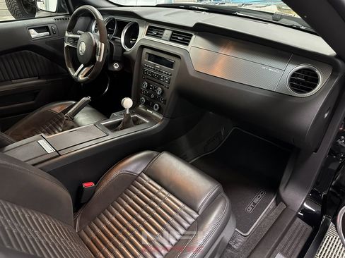 Used 2012 Ford Mustang Shelby GT500 image 33