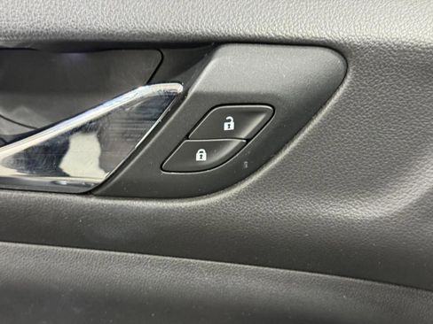 Used 2021 GMC Acadia SLE w/ Driver Convenience Package image 22