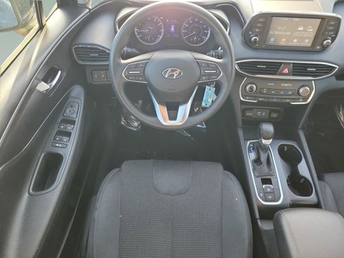 Used 2019 Hyundai Santa Fe SE image 14