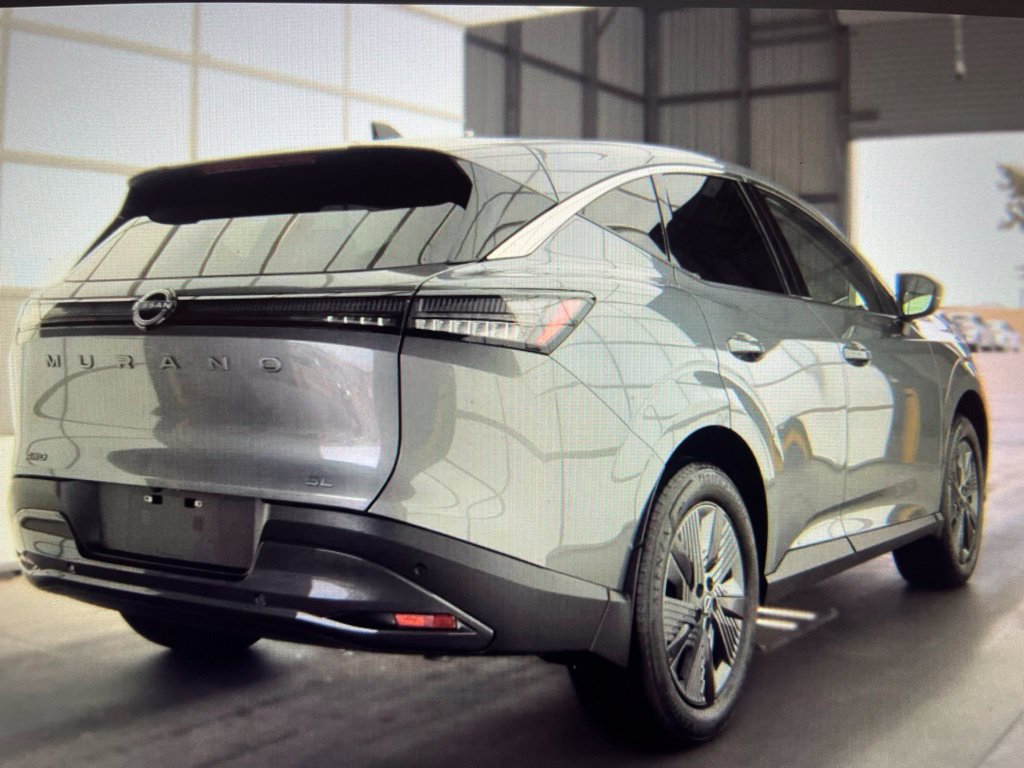 Used 2026 Nissan Murano SL AWD/4WD image 2