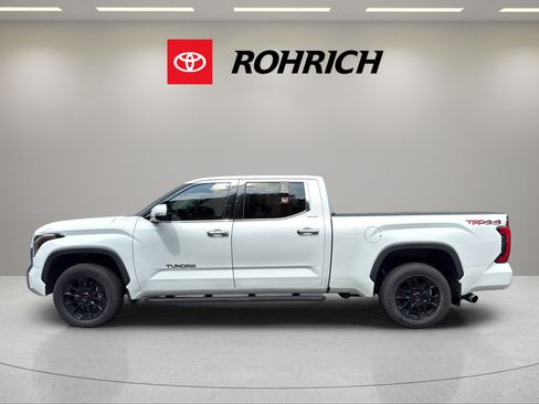 Used 2023 Toyota Tundra Limited w/ TRD Off-Road Package AWD/4WD image 9