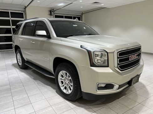 Used 2017 GMC Yukon SLT w/ Open Road Package AWD/4WD image 7