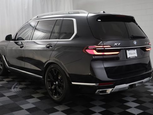 Used 2025 BMW X7 xDrive40i w/ Parking Assistance Package AWD/4WD image 15