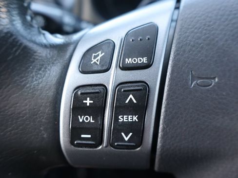 Used 2010 Suzuki SX4 Touring AWD/4WD image 29