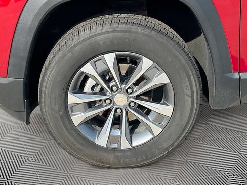 Used 2026 Chevrolet Equinox LT w/ Convenience Package II FWD image 11