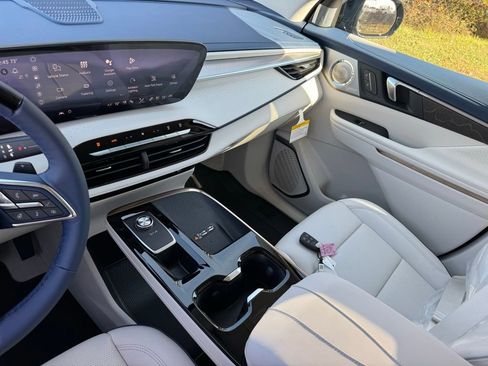 New 2026 Buick Enclave Avenir image 31