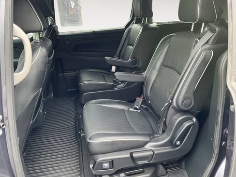 Used 2023 Honda Odyssey Elite image 13