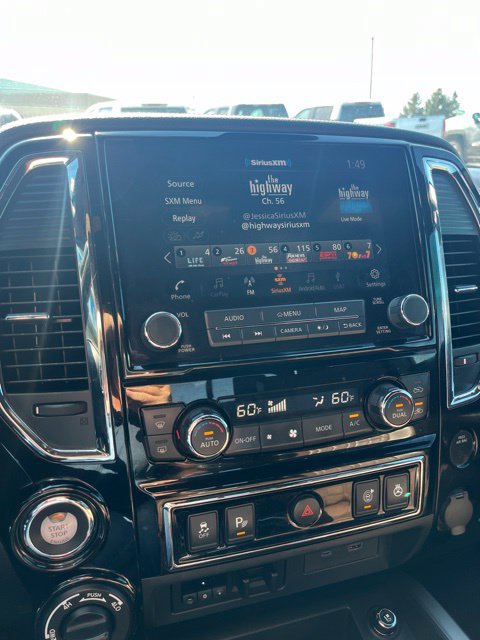 Used 2021 Nissan Titan 4x4 Crew Cab image 40
