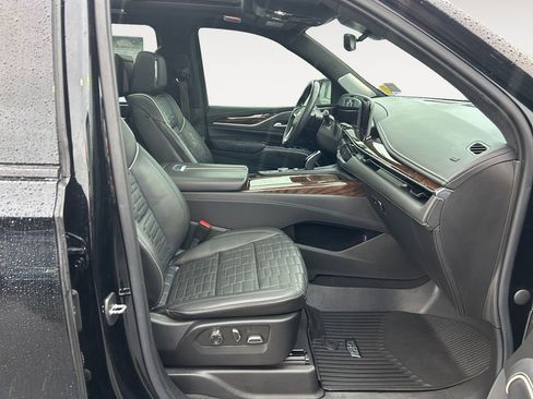 Used 2021 Cadillac Escalade ESV Sport Platinum image 10