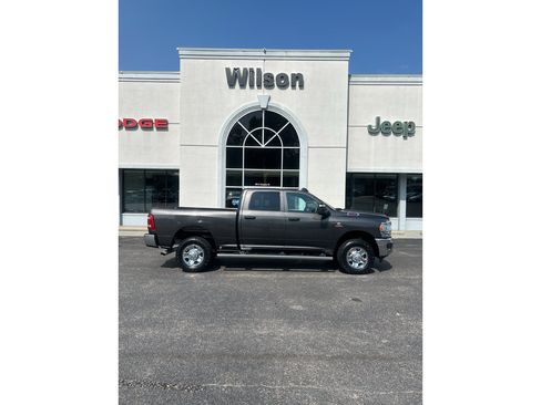 Used 2024 RAM 2500 Tradesman w/ Towing Technology Group AWD/4WD image 1