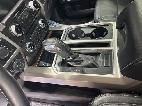 Used 2017 Ford F150 Lariat w/ Equipment Group 502A Luxury image 18