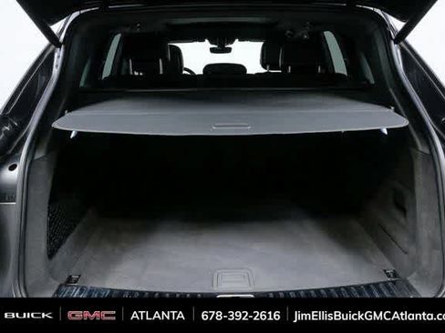 Used 2021 Porsche Cayenne image 31