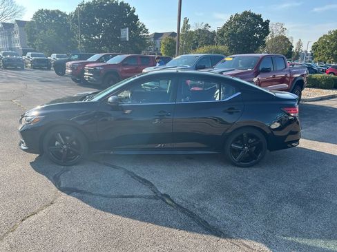 Used 2021 Nissan Sentra SR w/ SR Premium Package FWD image 5