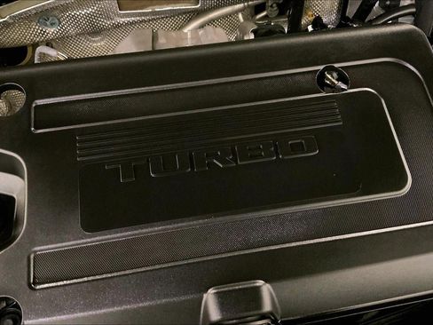 Used 2023 Buick Envision Essence image 30