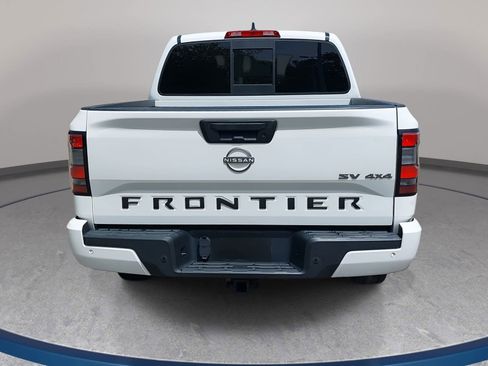 Used 2022 Nissan Frontier SV image 6