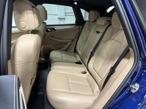Used 2023 Porsche Macan S AWD/4WD image 20