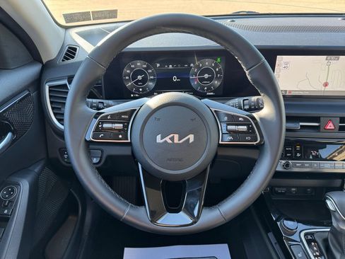 Certified 2024 Kia Seltos S AWD/4WD image 15