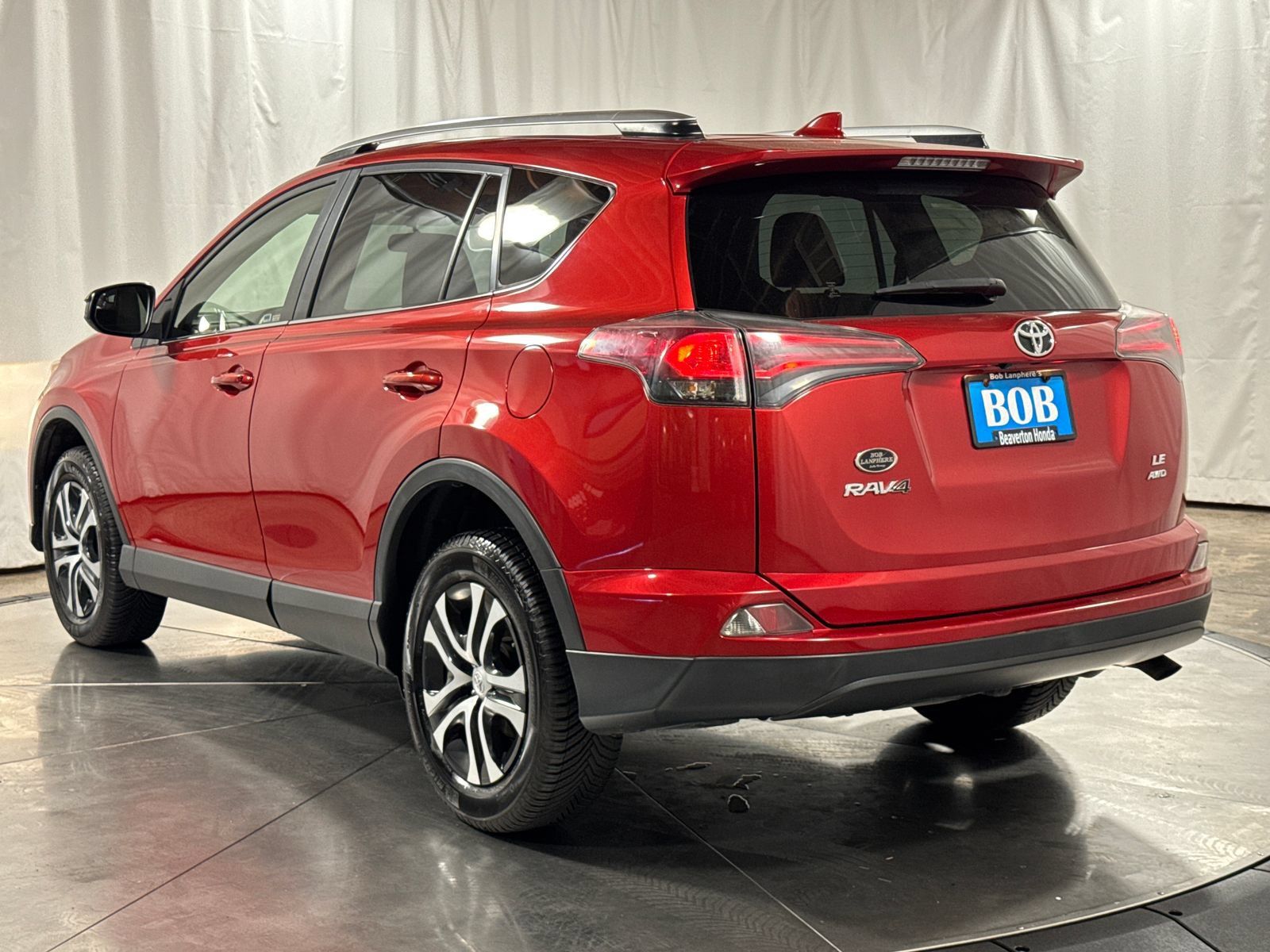 Used 2016 Toyota RAV4 LE AWD/4WD image 9