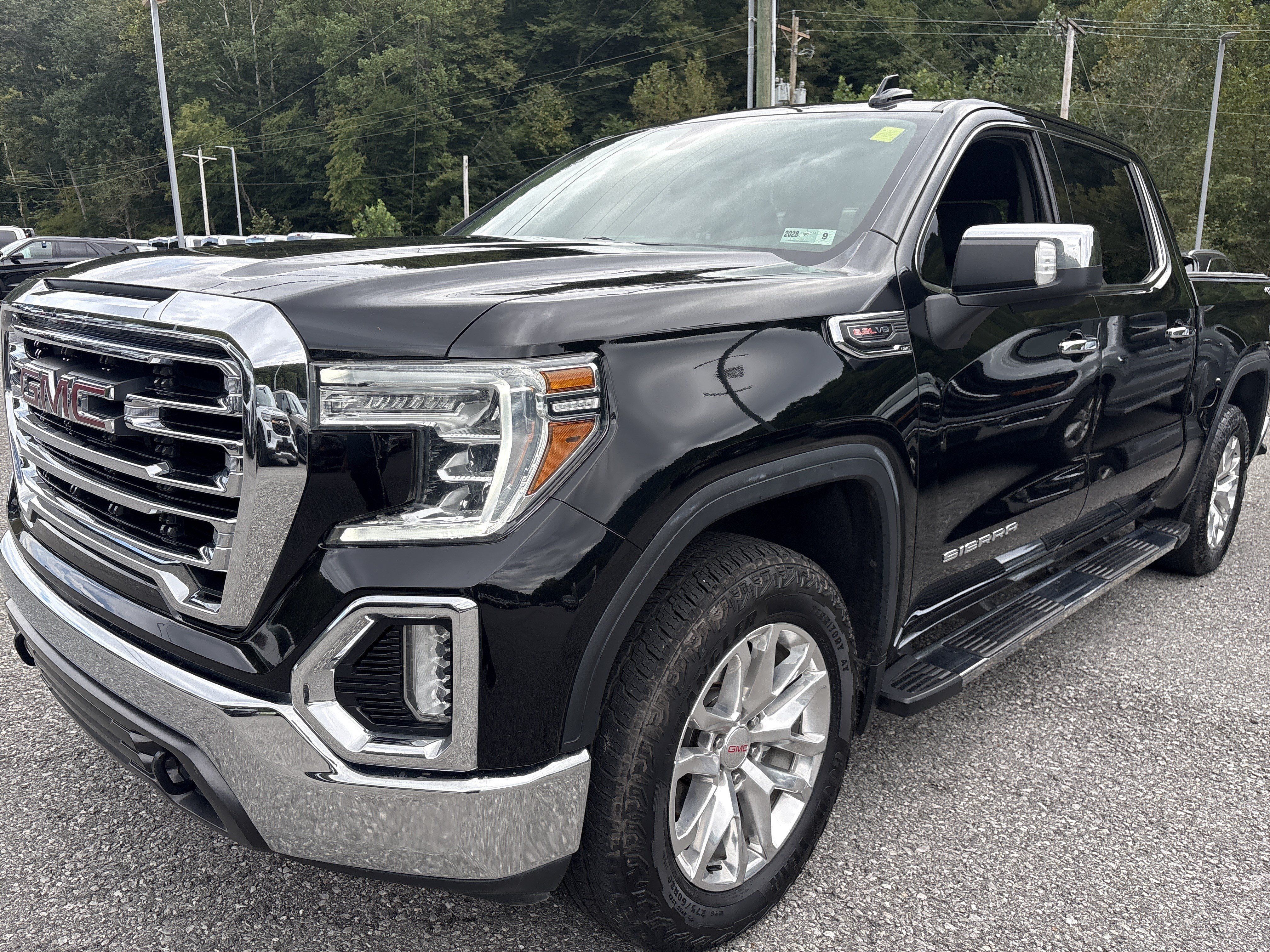 Used 2021 GMC Sierra 1500 SLT w/ SLT Premium Package AWD/4WD image 8