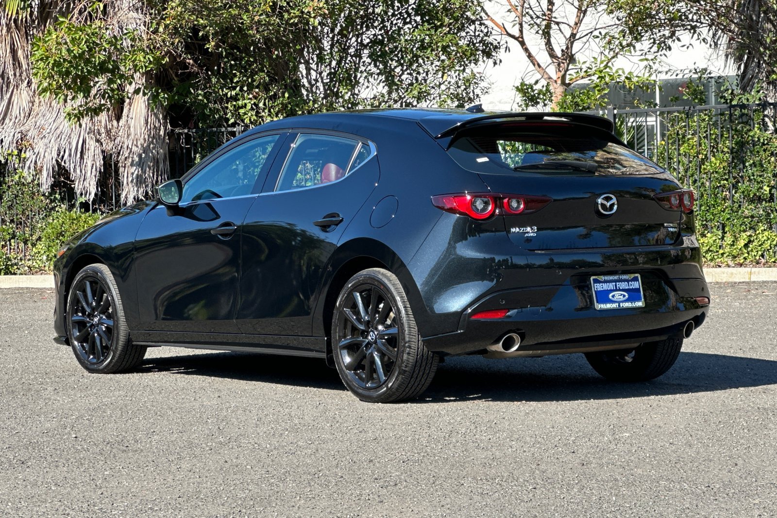 Used 2025 MAZDA MAZDA3 Hatchback w/Premium Plus Pkg AWD/4WD image 5