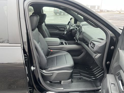 Used 2025 Chevrolet Silverado EV W/T image 18