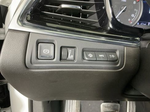 Used 2021 Cadillac XT6 Sport w/ Platinum Package image 18