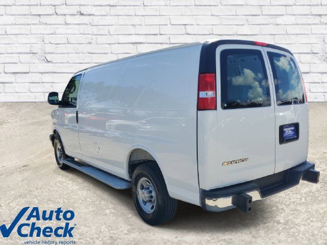 Used 2025 Chevrolet Express 2500 w/ Driver Convenience Package RWD image 2