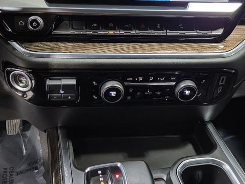 Used 2023 Chevrolet Silverado 1500 RST AWD/4WD image 22
