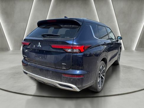 Used 2023 Mitsubishi Outlander SEL AWD/4WD image 7