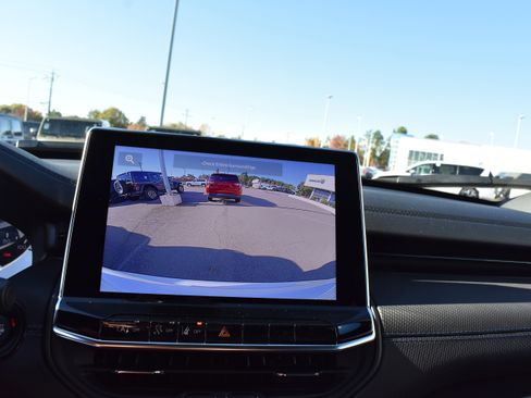 New 2026 Jeep Compass Latitude image 18