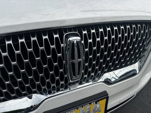 Certified 2023 Lincoln Aviator AWD w/ Premium Package image 10