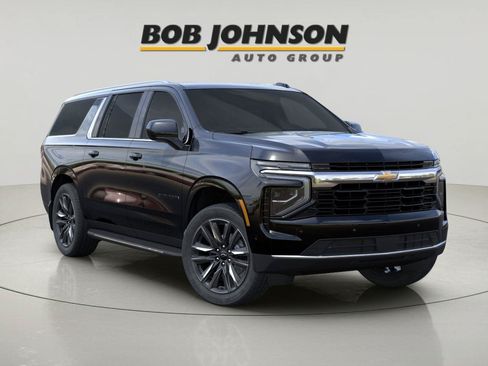 New 2026 Chevrolet Suburban LS w/ LS Custom Edition AWD/4WD image 8