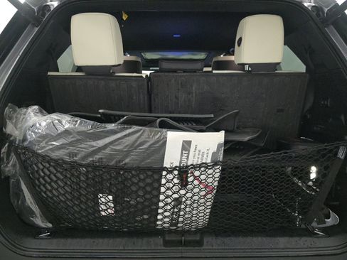 Used 2023 Toyota Sequoia Capstone image 17