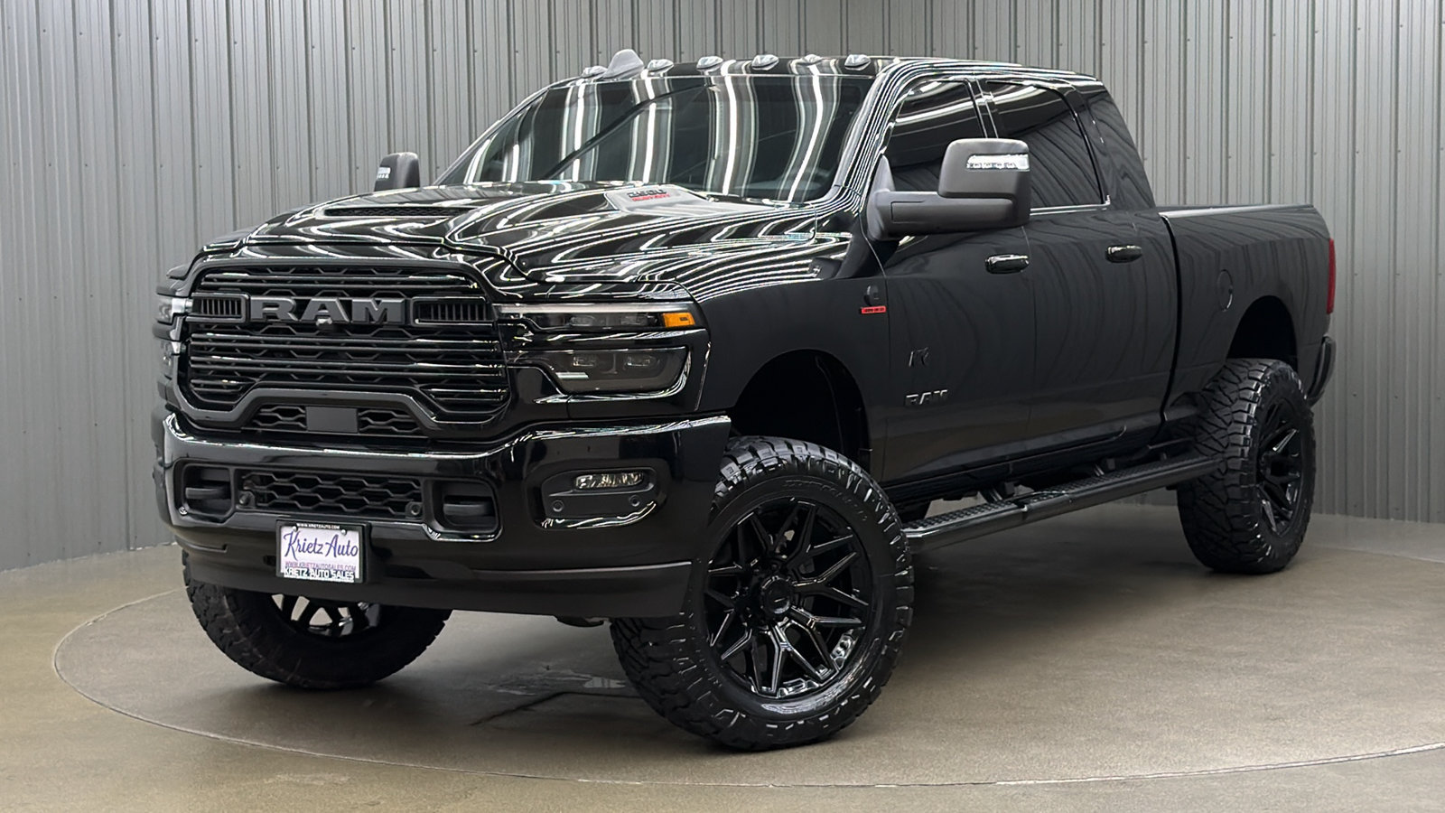 Used 2025 RAM 2500 Laramie w/ Night Edition AWD/4WD image 1