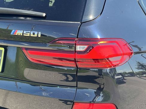 Used 2020 BMW X7 M50i w/ Luxury Seating Package AWD/4WD image 10