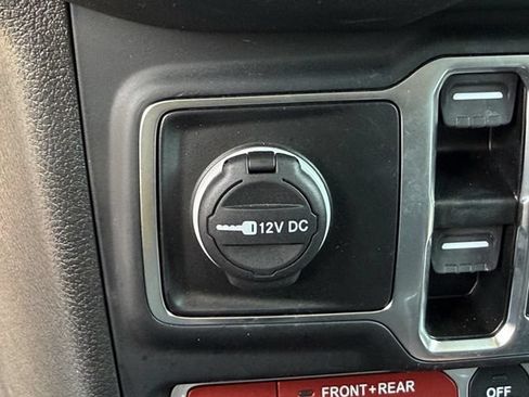 Used 2024 Jeep Wrangler Unlimited Rubicon AWD/4WD image 22