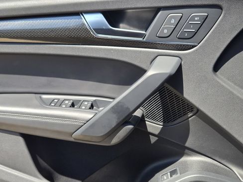 Used 2020 Audi SQ5 Prestige w/ Prestige Package AWD/4WD image 28