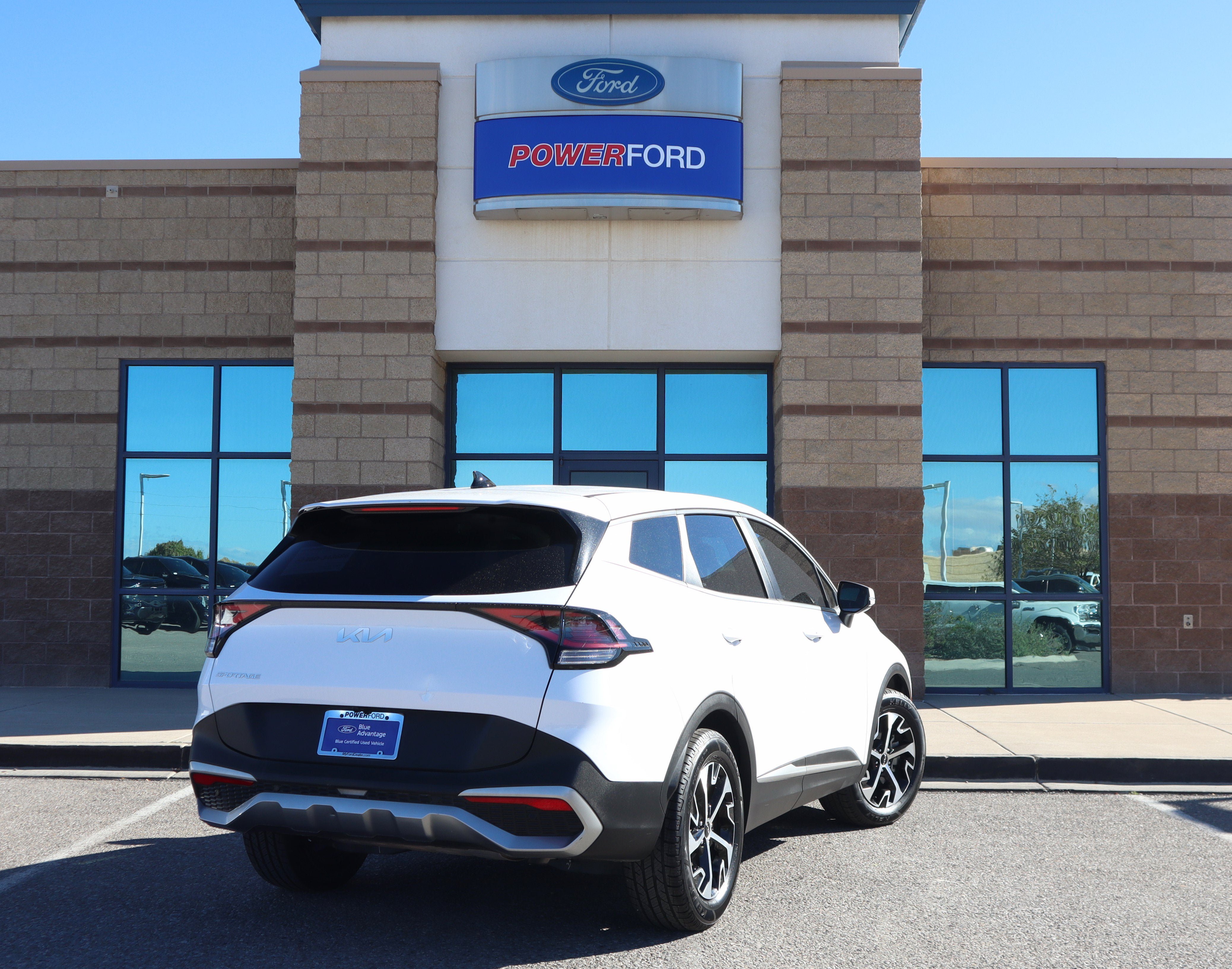 Used 2023 Kia Sportage EX FWD image 6