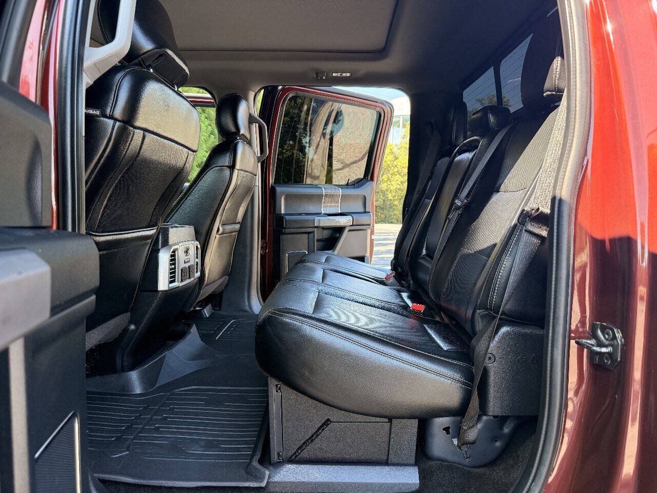 Used 2017 Ford F250 Lariat w/ Lariat Ultimate Package AWD/4WD image 20